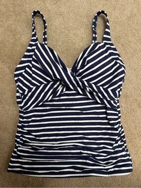 Lands' End Sz 8 Navy and White Striped Tankini Top